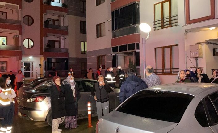 İtfaiyeyi gören kısıtlamayı unutup sokağa çıktı