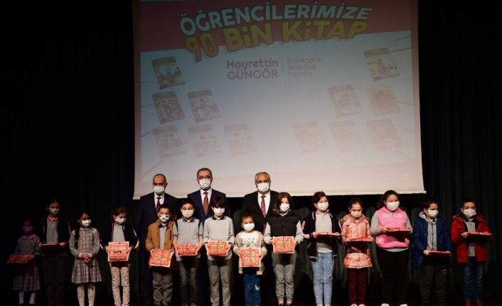 Kahramanmaraş’ta 101 bin öğrenciye kitap