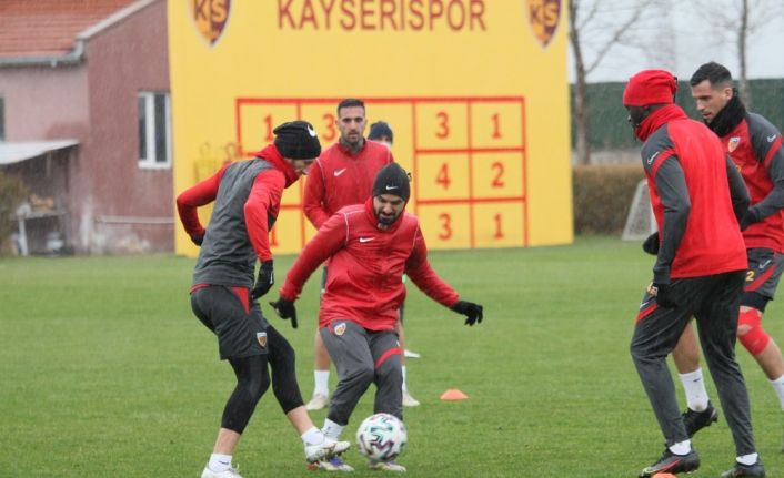 Kayserispor, Karagümrük maçına hazırlanıyor