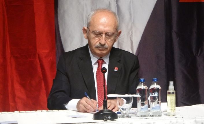 Kılıçdaroğlu, kanaat önderleri ve muhtarlarla buluştu