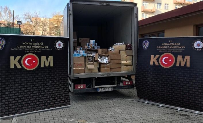 Konya’da 2 ton 713 kilo kaçak nargile tütünü ele geçirildi