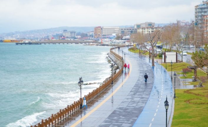 Koronanın yapamadığını soğuklar yaptı: Soğuk hava eve kapattırdı