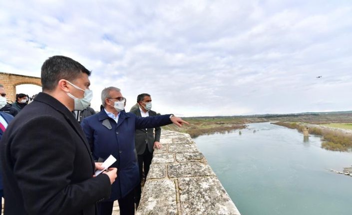 Malabadi Köprüsü etrafına 22 bin metrekarelik park alanı yapılacak