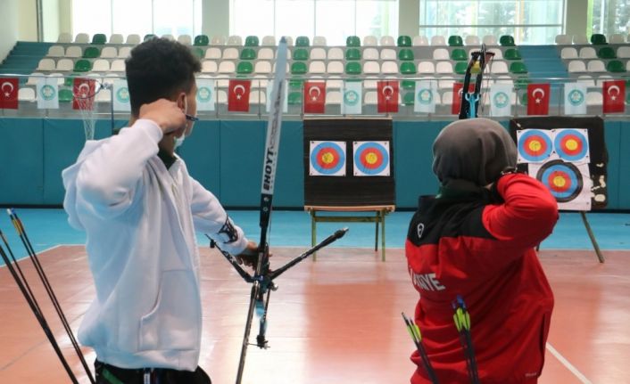 Manisa BBSK’lı okçular çalışmalarına devam ediyor