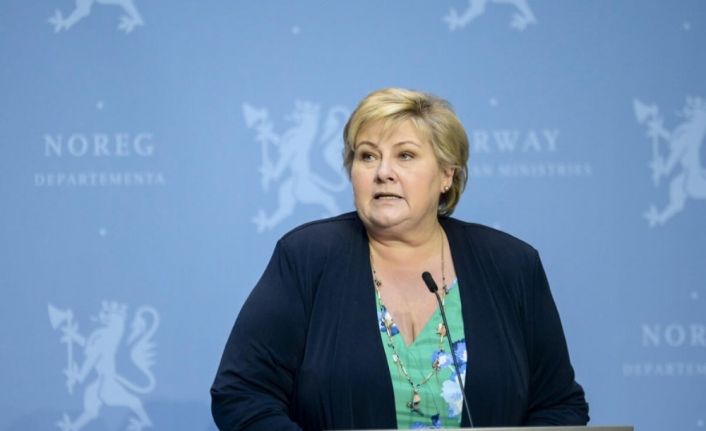 Norveç Başbakanı Solberg’e Covid-19 kısıtlamalarını ihlalden soruşturma