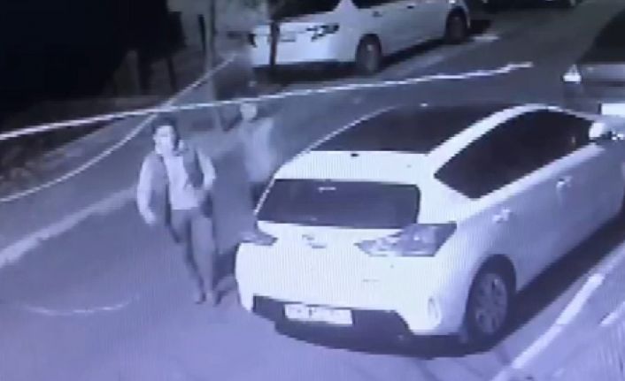 (Özel)- Pendik’te kısıtlama saatinde motosiklet hırsızlığı kamerada