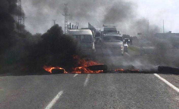 Şanlıurfa’da çiftçiler DEDAŞ’ı protesto etti