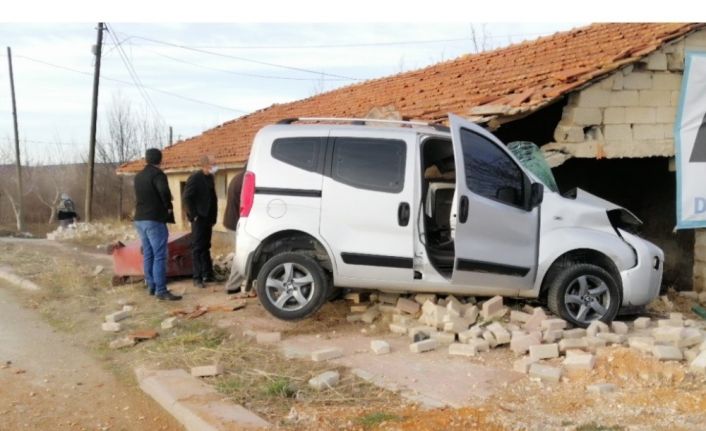 Tavşanlı’da trafik kazası: 1 yaralı