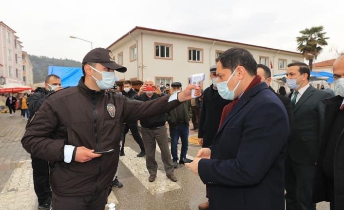 Vali Masatlı, pazar yeri denetimine katıldı