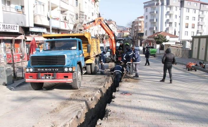 Vedat Ali Özkan Caddesi yenileniyor