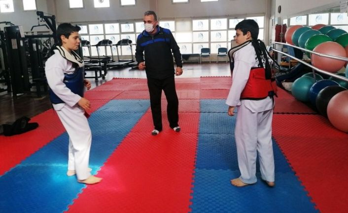 Yunusemreli taekwonducular çalışmalarını sürdürüyor