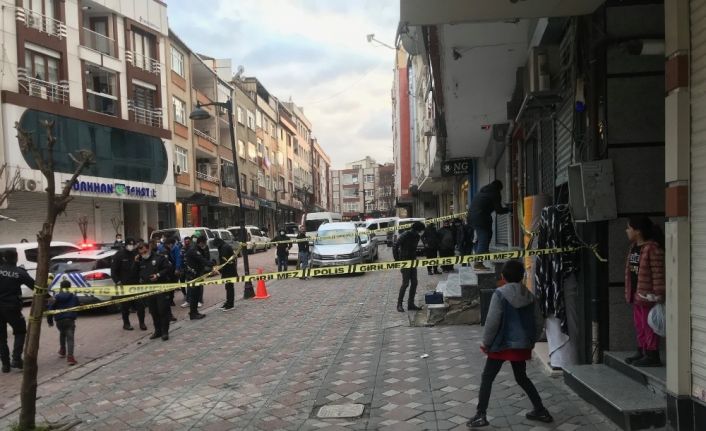 Zeytinburnu’nda silahlı saldırı: 1 yaralı