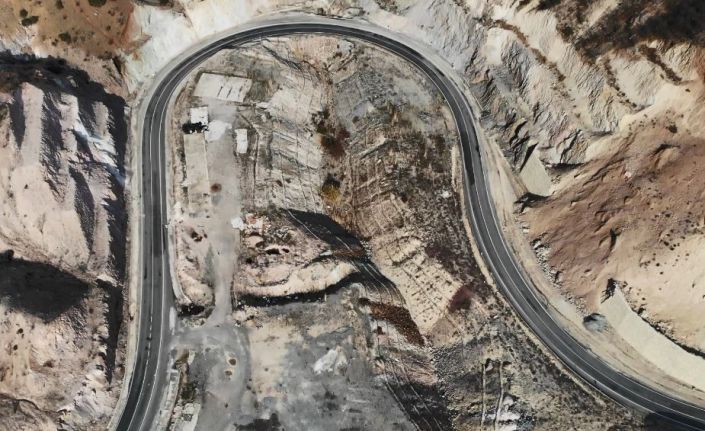 20 metrelik menfez yapılmayınca karayolu 400 metre uzadı