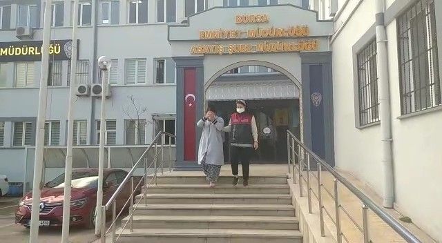 Evden servet götüren kadın hırsızlar yakalandı