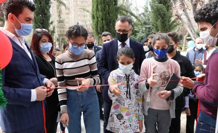 Kayapınar Belediyesi harabe yapıyı Bilgi Evine dönüştürdü