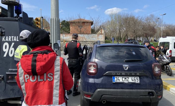 Okmeydanı’nda Özel Harekat destekli asayiş uygulaması yapıldı