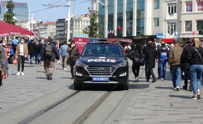 (Özel) Beyoğlu’nda toplu taşıma denetimi