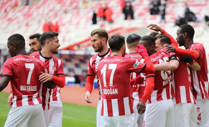 Sivasspor’da hedef yenilmezlik rekorunu kırmak