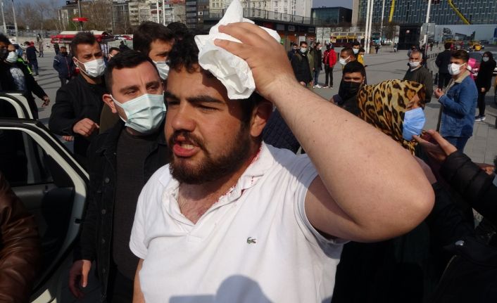 Taksim’de İBB zabıtaları seyyar satıcıyı başından yaraladı