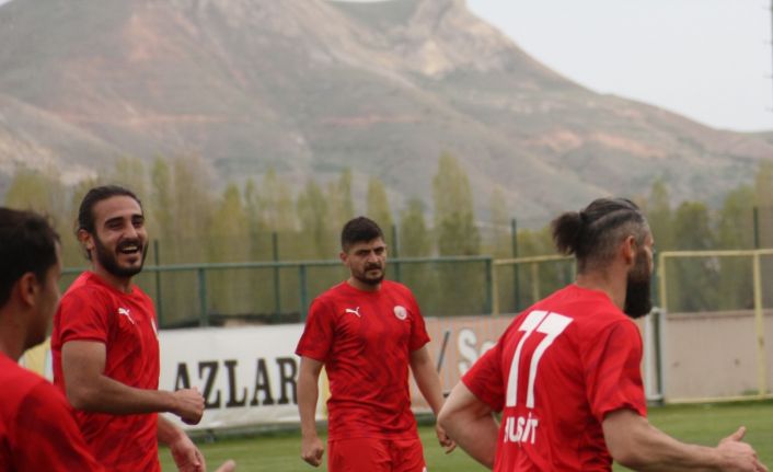 2. Lig: Sivas Belediyespor: 3 - Tarsus İdman Yurdu: 2