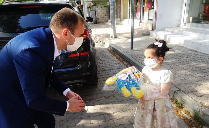 Doğum günü davetine mutlu eden cevap