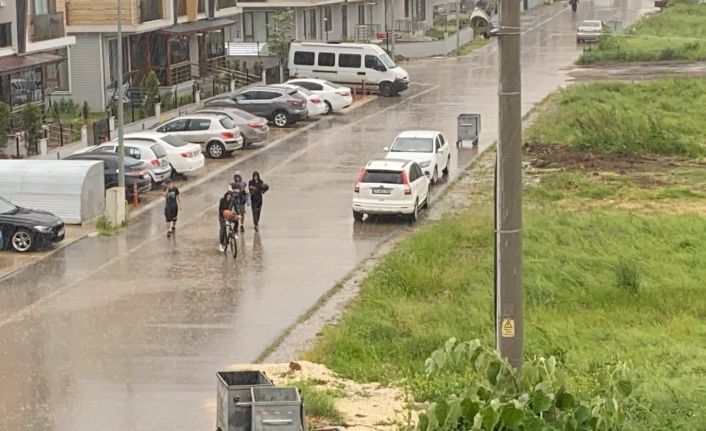 Düzce’de sağanak yağış etkili oldu