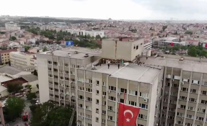 İstanbul Üniversitesi Tıp Fakültesi’nde yangın paniği