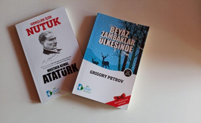 İzmit Belediyesinden çocuklara kitap hediyesi