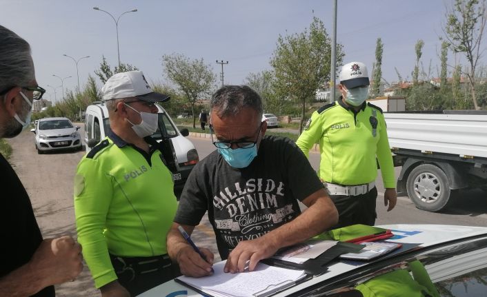 Kısıtlamada yakalanan aranan şahıs: “Kaçacak değilim”