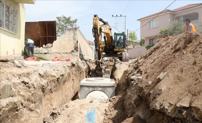 Mütevelli’de yağmur taşkın riski ortadan kalkıyor