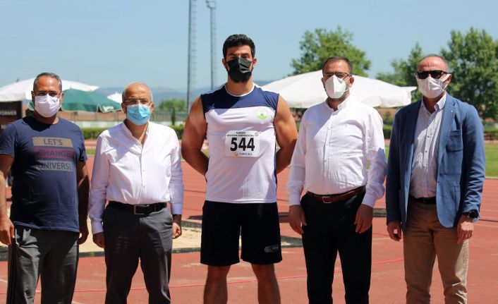 Osmangazili atlet rekor geliştirdi