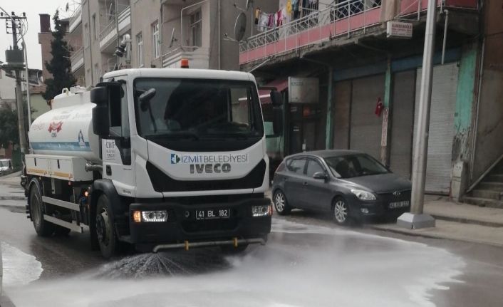 Tam kapanmada İzmit Belediyesi çalışmalarına hız kazandırdı