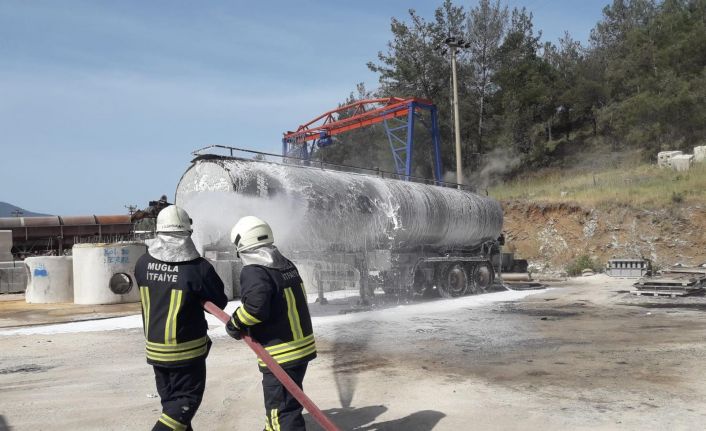 Zift tankerindeki patlama yürekleri ağızlara getirdi