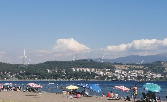 Aliağa’da sahiller canlanmaya başladı