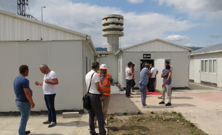 Havalimanı inşaatı işçilerine aşılama