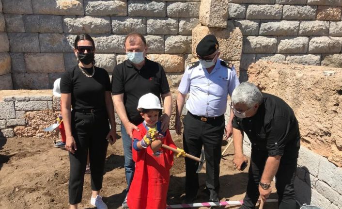 Özel bireyler antik kenti gezdi