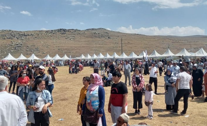 Iğdırlılar soluğu 2. Balık Gölü Festivali’nde aldı