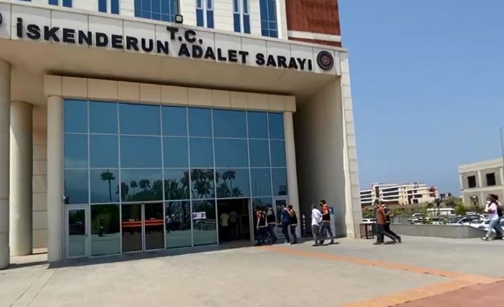 İskenderun’da çeşitli suçlardan aranan 11 kişi tutuklandı