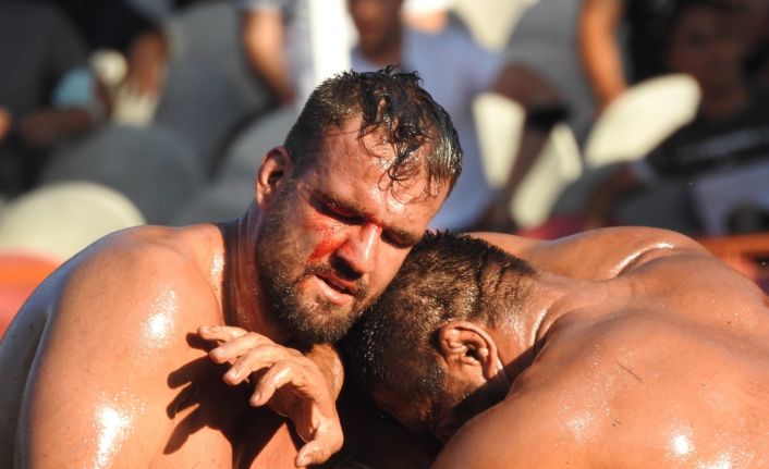 Kırkpınar’da çeyrek finalistler belli oldu