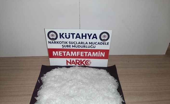 Kütahya’da bir araçta 500 gram metamfetamin ele geçirildi