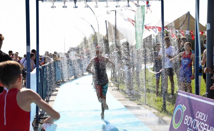 Triatlon heyecanı Ordu’da başladı