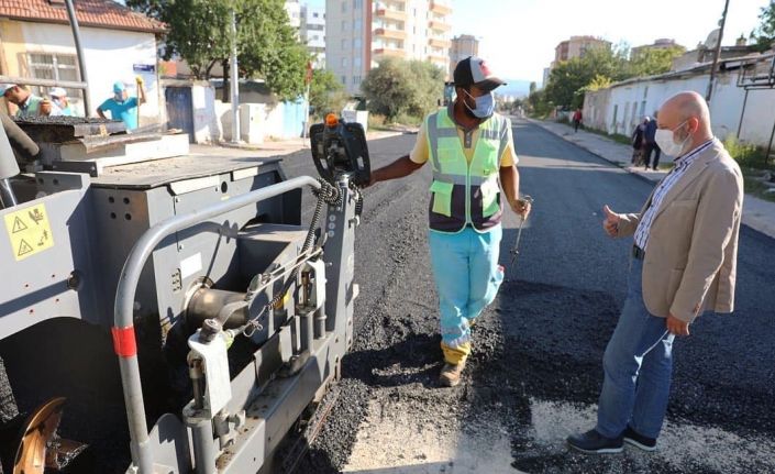 Başkan Çolakbayrakdar: Asfaltlamadık cadde ve sokak kalmayacak"