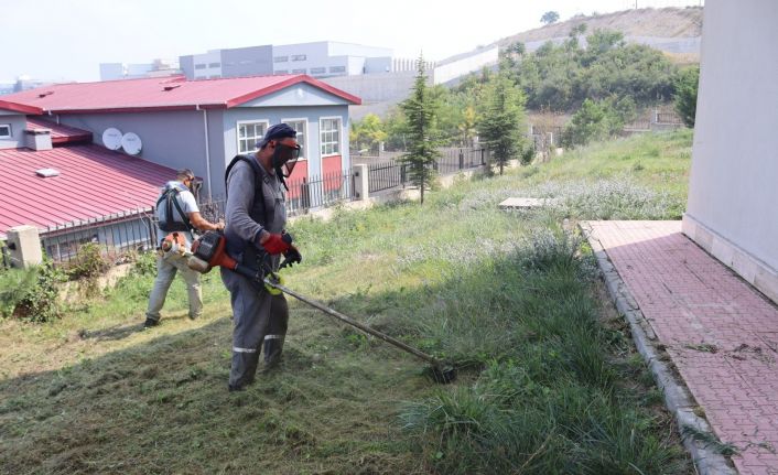 İzmit’te okul bahçeleri öğrenciler için hazırlanıyor