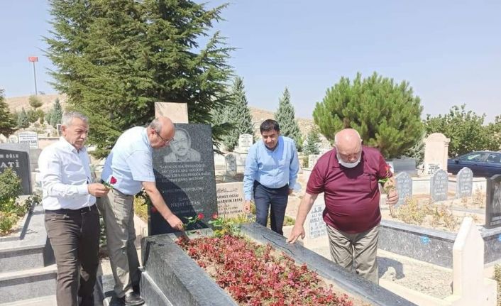 Musa Eroğlu’ndan bozlak ustası Ertaş’a dua