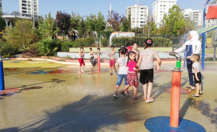 Şanlıurfa’da serin hava yerini bunaltıcı sıcağa bıraktı