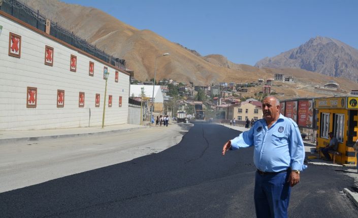 Şehit Mehmet Ceylan yolu asfaltlandı