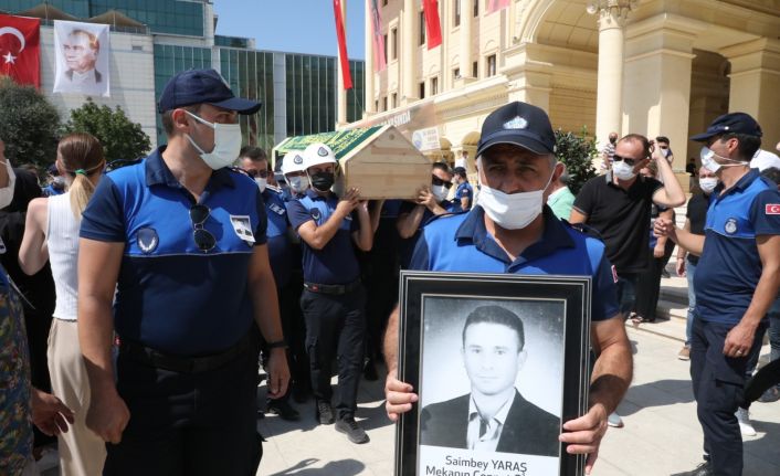 Yardımsever zabıta komiseri gözyaşlarıyla son yolculuğuna uğurlandı