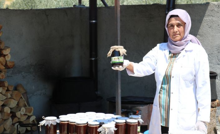 Yaşlı kadından duydu kendi markasını kurdu