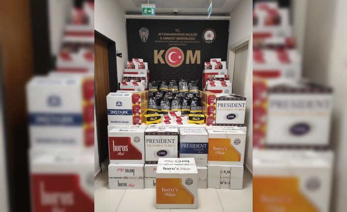 Durdurulan kamyonda 190 bin dal kaçak makaron ele geçirildi