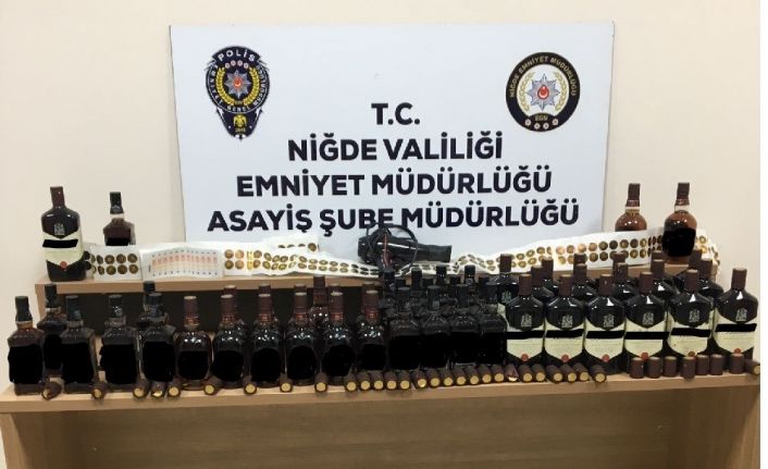 Polis kaçak alkol ele geçirdi: 4 gözaltı
